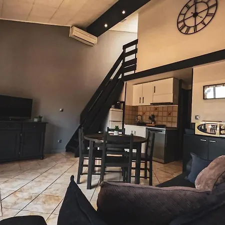 בית נופש Petite Maison, Toute Equipee A 600m De La Mer פלורי