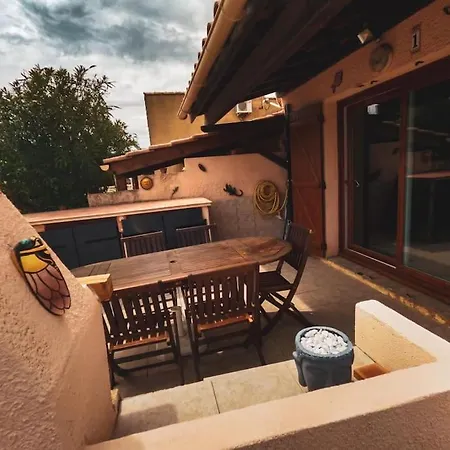 בית נופש Petite Maison, Toute Equipee A 600m De La Mer פלורי