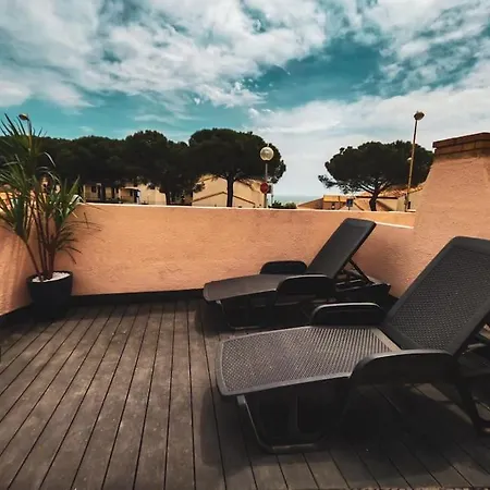 Petite Maison, Toute Equipee A 600m De La Mer בית נופש פלורי